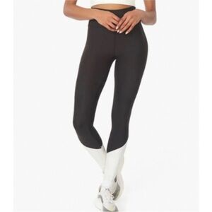 WeWoreWhat Color Block Leggings Black/White NWT Size S